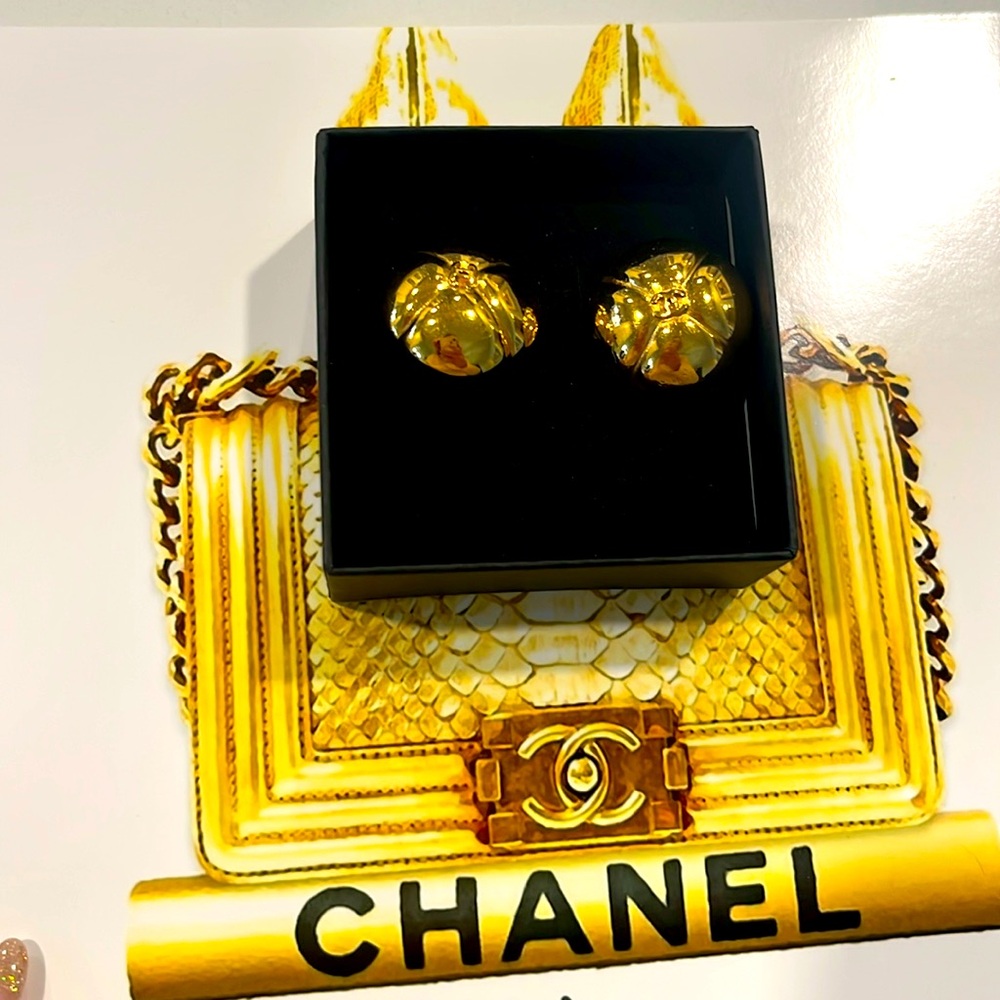 EUC Chanel earrings